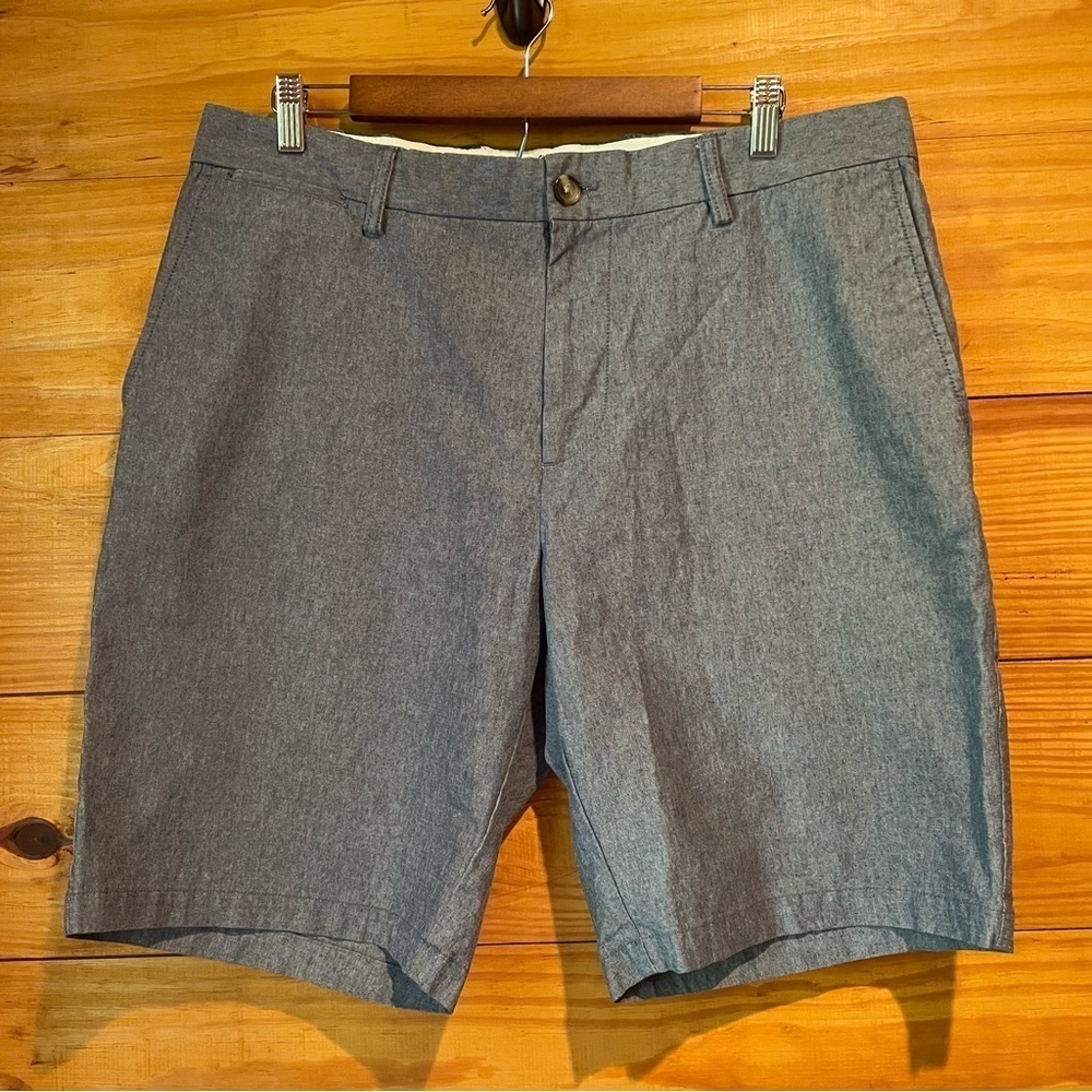 Old Navy Men’s Ultimate Slim Built In Flex Chino Shorts Chambray Blue 36